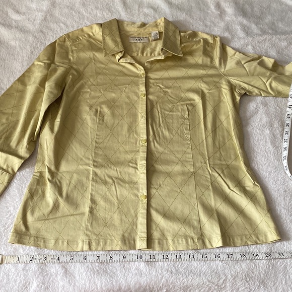 Stretchy button down shirt by Covington - Picture 4 of 10